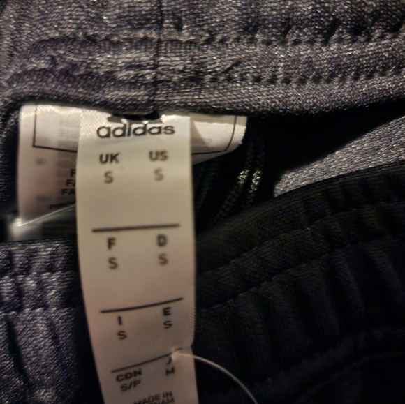 Men's Adidas tapered fit pants.  Size S - Picture 3 of 4